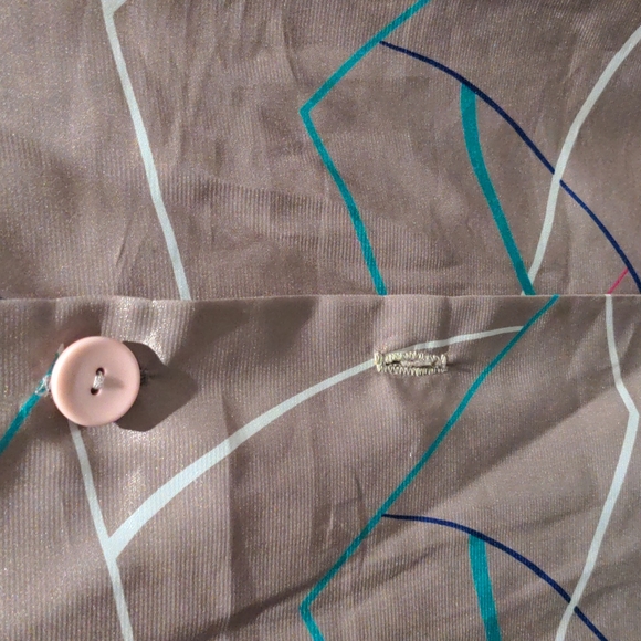 Vintage blouse with retro colour stripes, size 8 - Picture 2 of 7